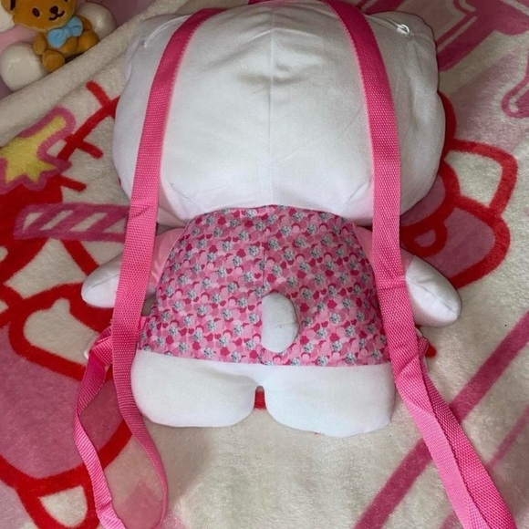 Hello Kitty Backpack Plush - Picture 3 of 7